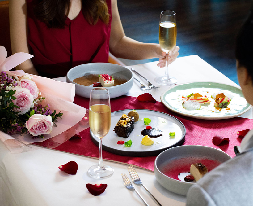 Discover Valentine's Day Specials at Renaissance Bangkok Ratchaprasong Hotel